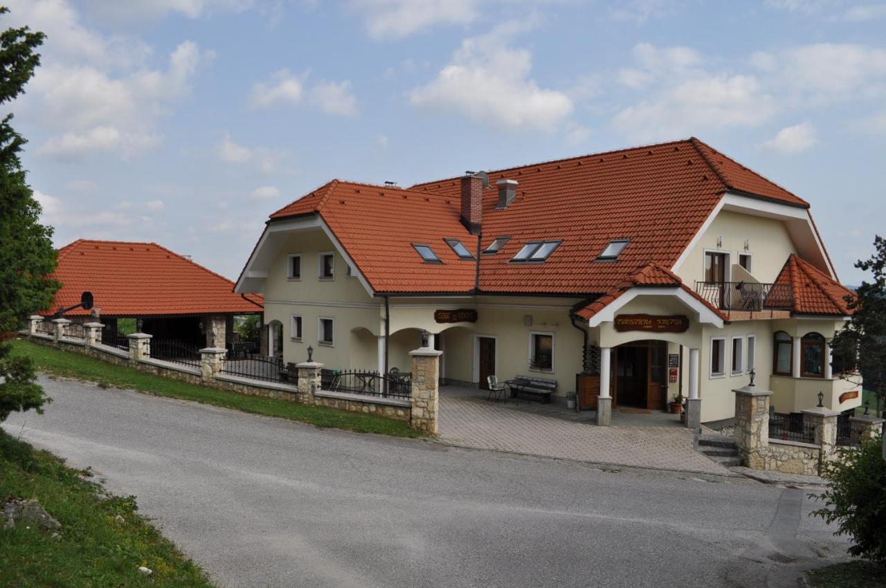 Villa Grobelnik Tourist Farm à Sevnica Extérieur photo